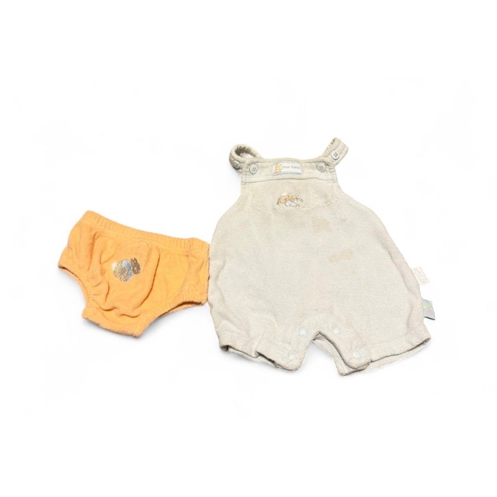 Vintage Peter rabbit baby set